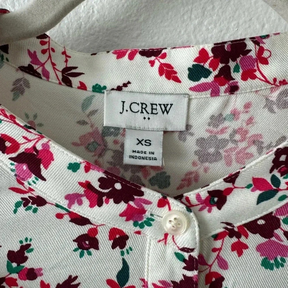 J Crew chic feminine long sleeve floral ruffle top size XS button front - Picture 10 of 16